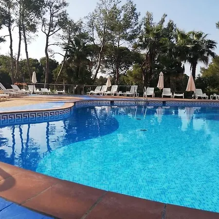 Апартаменты Familiar Con Piscina Y Parking Салоу