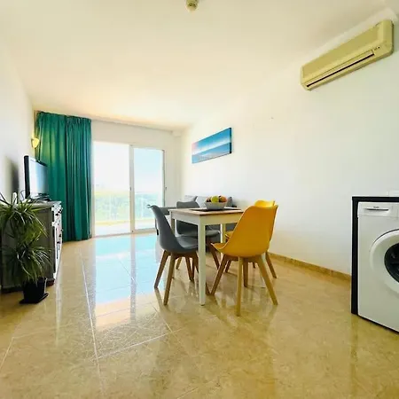 Апартаменты Familiar Con Piscina Y Parking *